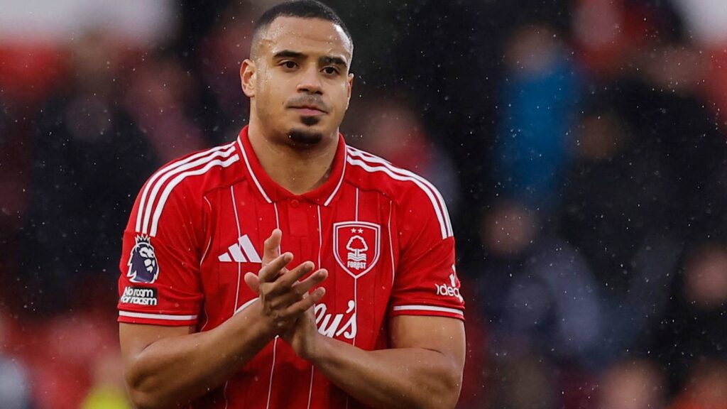 Nottingham Forest führt derzeit Gespräche über die Verpflichtung von Lloyd Kelly als Murillo-Ersatz