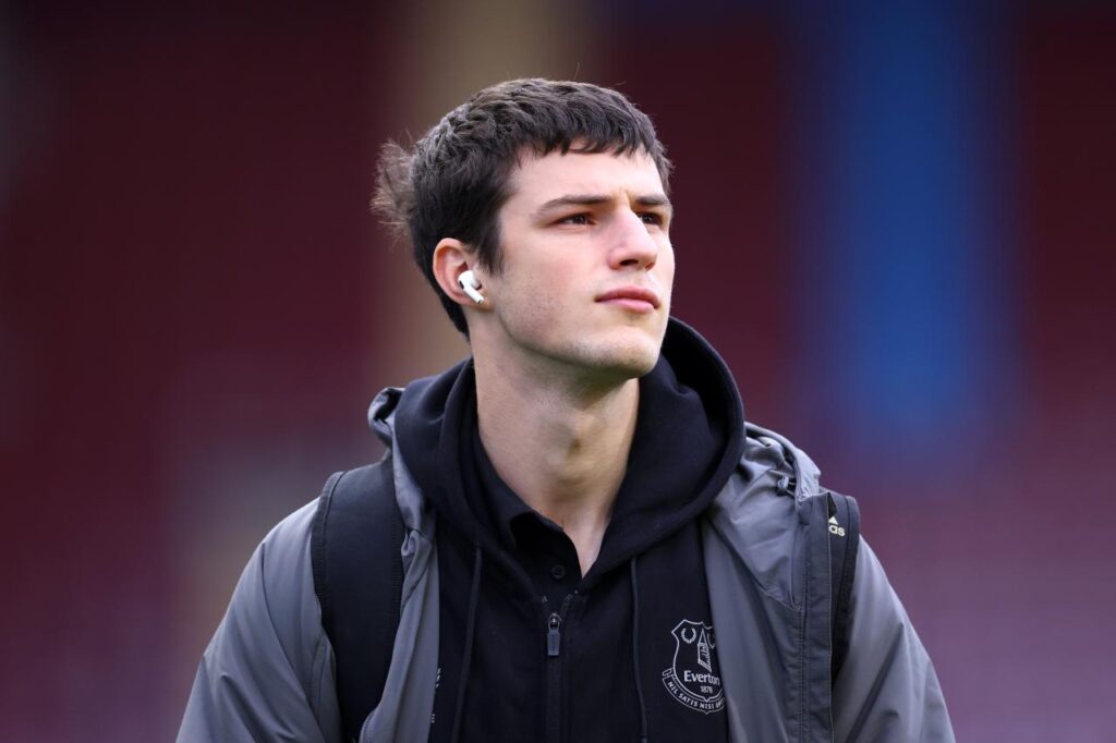 Evertons Merlin Röhl „stolz“ auf seine ehemaligen Freiburger Teamkollegen